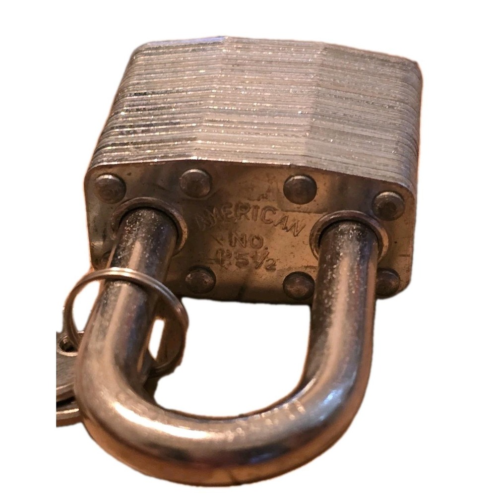 American Lock P5 1/2 Laminated Steel Padlock with 2 Brass Keys and Original Box